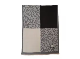 Удобен дамски шал - Котешка стъпка
