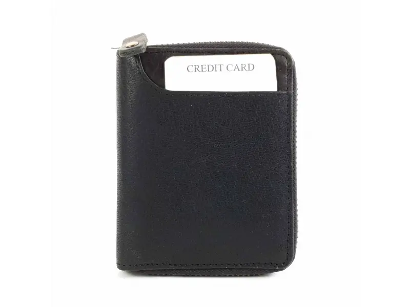 Черен визитник от естествена кожа с цип Черен визитник от естествена кожа с цип