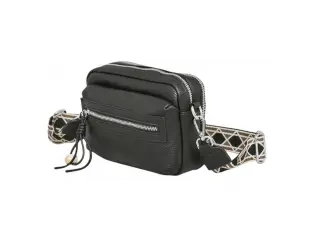 Черна дамска чанта - Beru