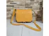 Малка жълта кожена чанта - Emai