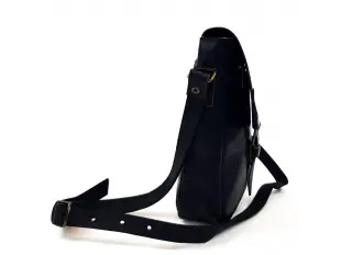 Черна мъжка чанта - кожа