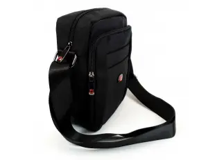 Черна удобна мъжка чанта