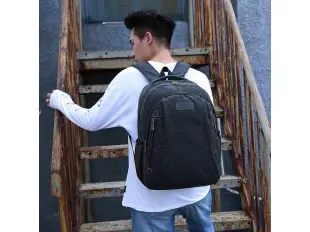 Черна раница от брезент - Dreik