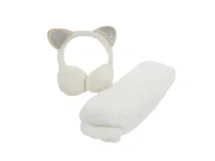 Бели ушанки с шал - Cat