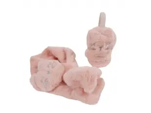 Удобни ушанки с шал - Bella